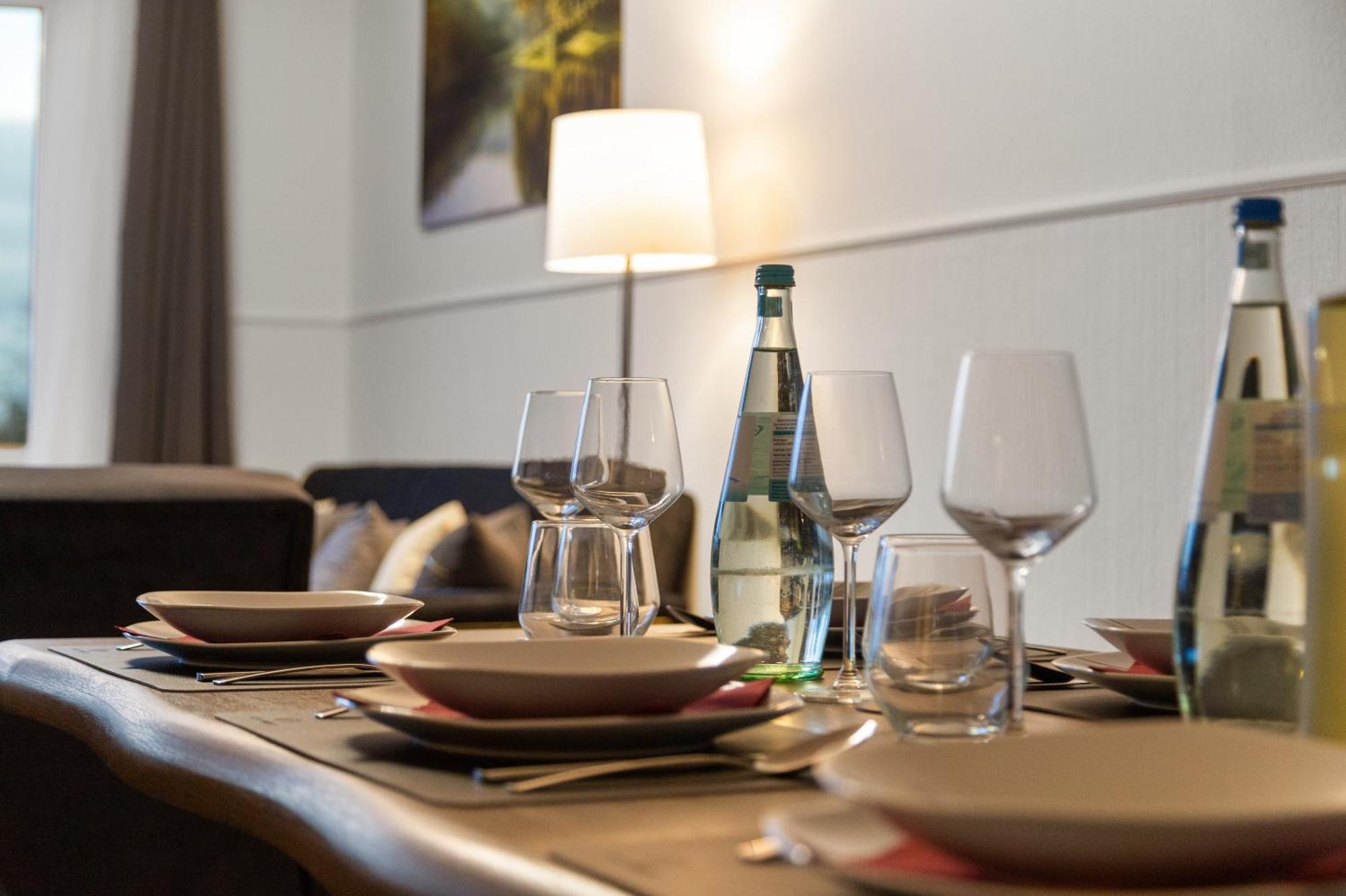 Vinful: Premium-Apartment Mit Balkon Und Parkplatz Muelheim an der Ruhr Ngoại thất bức ảnh